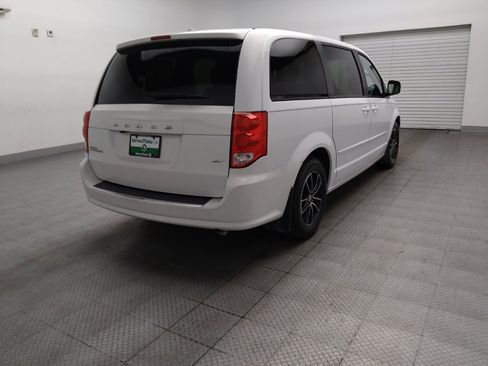 Used 2017 Dodge Grand Caravan GT w/ Mopar Premium Addition Group FWD image 9