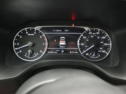 Used 2024 Nissan Rogue SV AWD/4WD image 15