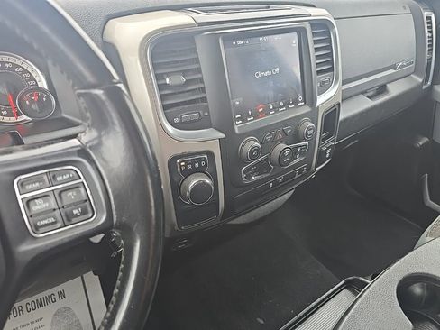 Used 2019 RAM 1500 Big Horn image 15