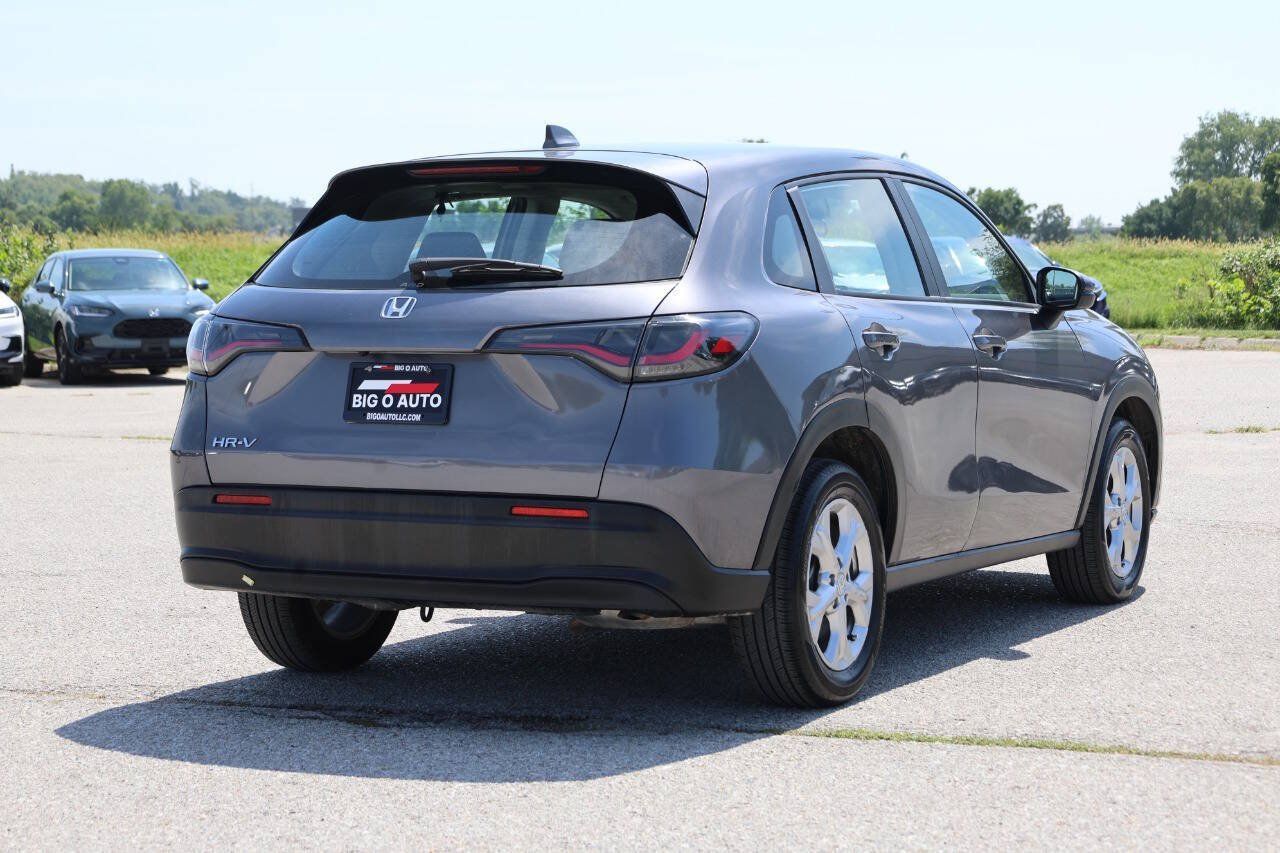 Used 2023 Honda HR-V LX image 9