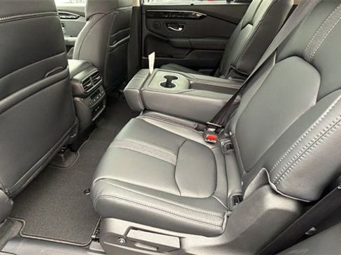 New 2025 Honda Pilot Touring image 16
