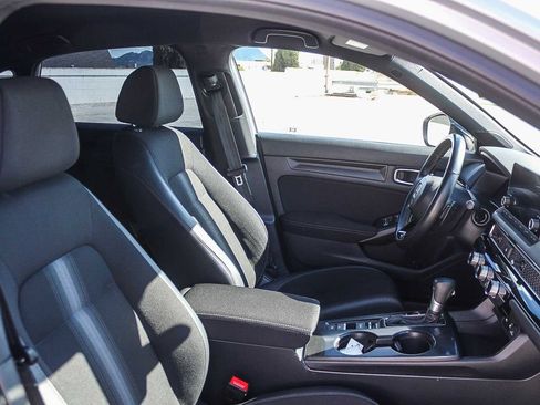 Certified 2025 Honda Civic Sport image 15