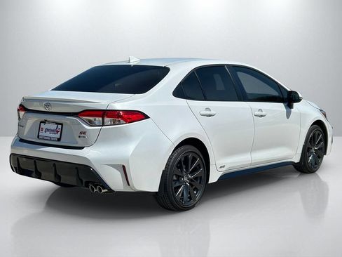 Used 2026 Toyota Corolla SE AWD/4WD image 5