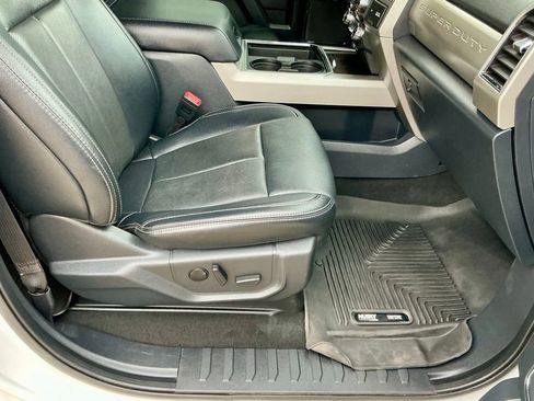 Used 2022 Ford F250 Lariat w/ Lariat Value Package image 24