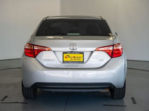 Used 2017 Toyota Corolla LE w/ Carpet Mat Package (TMS) FWD image 6
