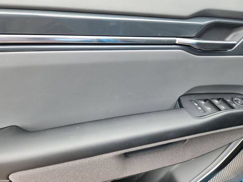 New 2026 Kia EV9 Land w/ Nightfall Edition Package AWD/4WD image 8