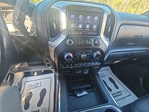 Used 2022 GMC Sierra 1500 SLT w/ SLT Convenience Package image 16