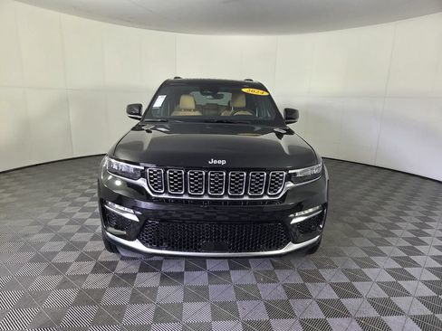 Used 2024 Jeep Grand Cherokee Summit AWD/4WD image 3