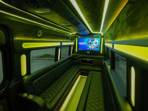 Used 2024 Mercedes-Benz Sprinter 3500 image 59