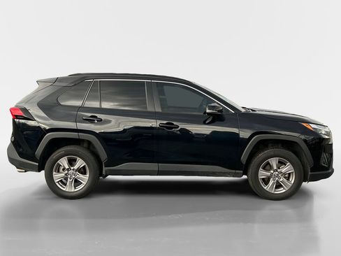 Used 2024 Toyota RAV4 XLE FWD image 3