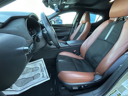 Used 2024 MAZDA MAZDA3 s image 12