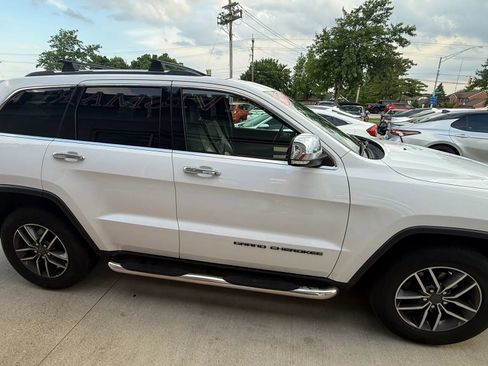 Used 2019 Jeep Grand Cherokee Limited w/ Trailer Tow Group IV AWD/4WD image 7