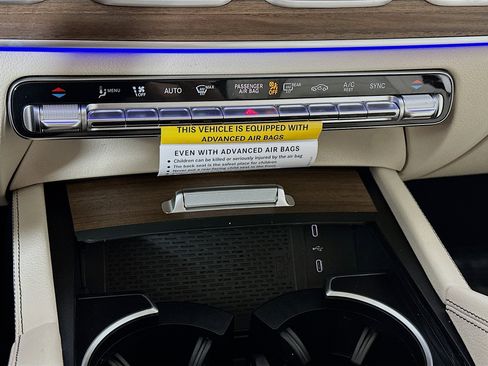 New 2026 Mercedes-Benz GLE 450 4MATIC image 16