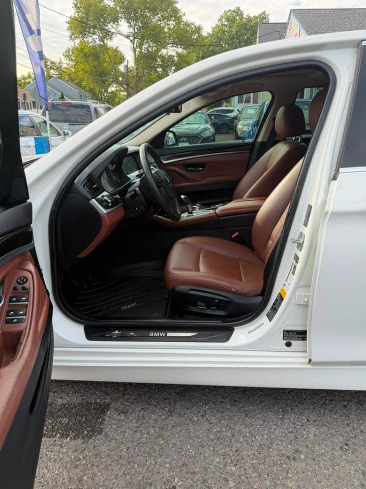 Used 2014 BMW 528i xDrive Sedan AWD/4WD image 18
