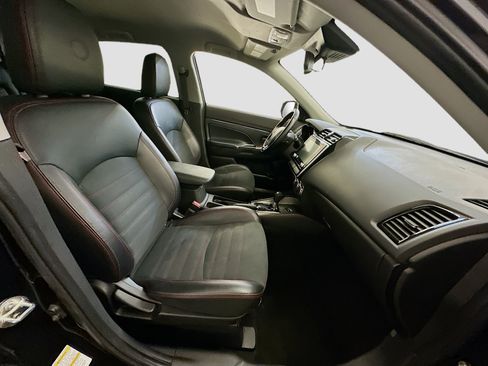 Used 2024 Mitsubishi Outlander Sport AWD image 31