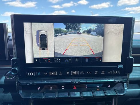 Used 2025 GMC Hummer EV 3X w/ Extreme Off-Road Package AWD/4WD image 20