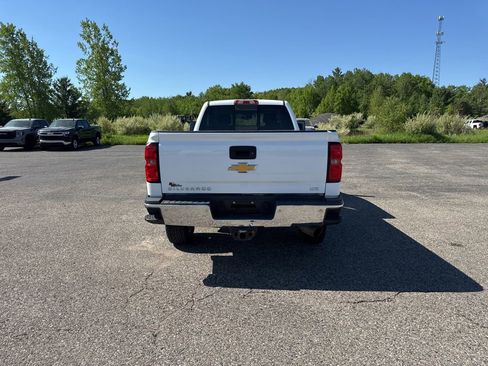 Used 2015 Chevrolet Silverado 2500 LTZ AWD/4WD image 4