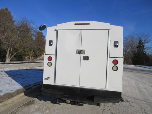 Used 2015 Ford E-350 and Econoline 350 Super Duty image 20