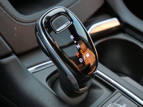 Used 2025 Cadillac XT5 Premium Luxury w/ Technology Package image 25