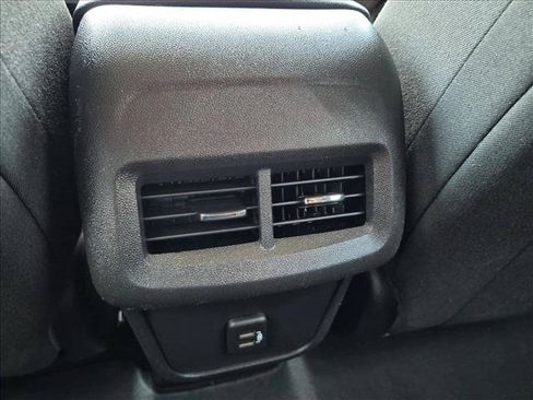 Used 2024 Chevrolet Equinox LT AWD/4WD image 16
