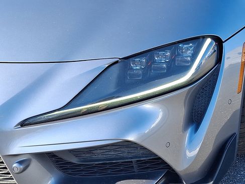 Used 2021 Toyota Supra w/ Safety & Technology Package image 8