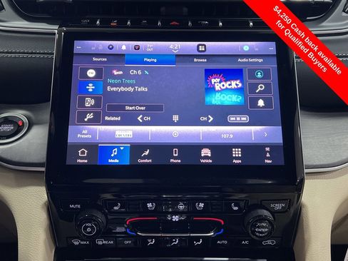 New 2025 Jeep Grand Cherokee Limited w/ Luxury Tech Group II image 6