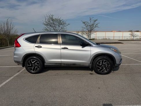Used 2016 Honda CR-V SE image 16