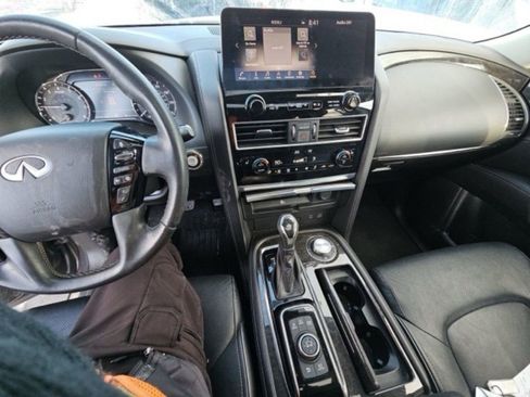 Used 2024 INFINITI QX80 Luxe image 10