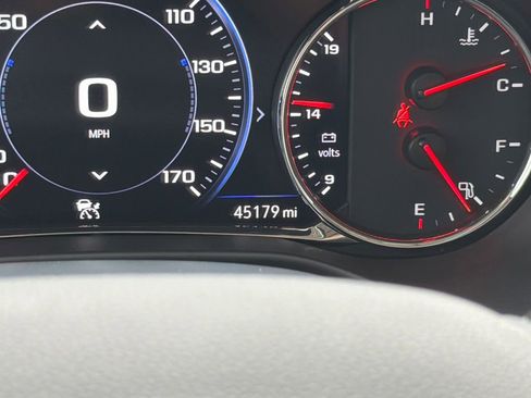 Used 2023 GMC Acadia Denali w/ Denali Ultimate Package FWD image 18