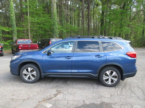 Used 2021 Subaru Ascent Premium w/ Convenience Package image 8
