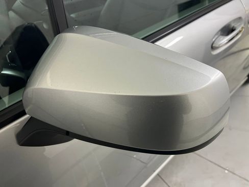 Used 2024 Toyota Sienna XLE image 36