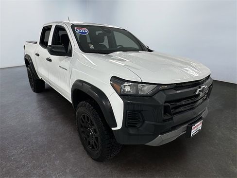Used 2024 Chevrolet Colorado Trail Boss w/ Advanced Trailering Package image 1