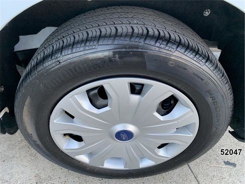 Used 2023 Ford Transit Connect XL image 25