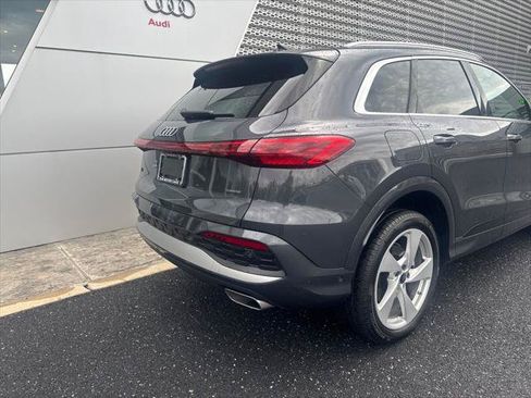 Certified 2025 Audi Q5 Premium Plus w/ Premium Plus AWD/4WD image 4