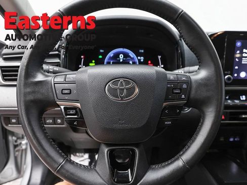 Used 2025 Toyota Camry LE w/ Convenience Package FWD image 10