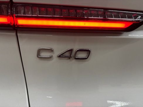Used 2023 Volvo C40 P8 Recharge Ultimate AWD/4WD image 34