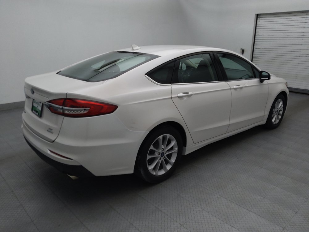 Used 2020 Ford Fusion SE FWD image 9