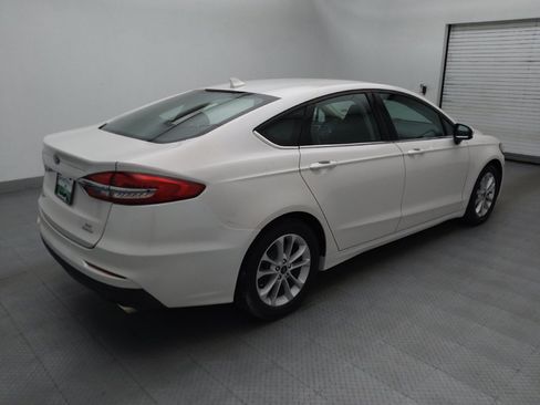 Used 2020 Ford Fusion SE FWD image 9