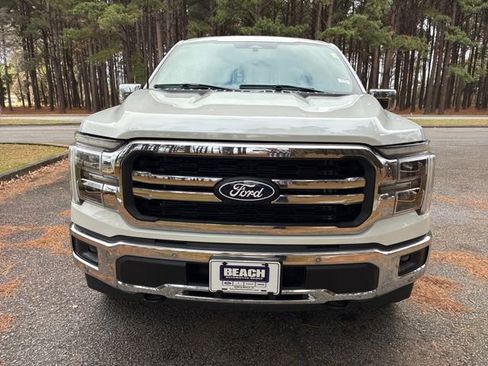 Used 2025 Ford F150 Lariat w/ Equipment Group 501A Mid image 8