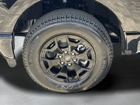 Used 2025 Ford F150 Lightning XLT image 62