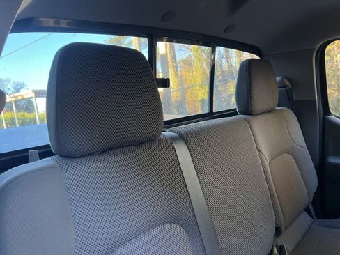 Used 2017 Nissan Frontier SV w/ SV Value Truck Package image 28