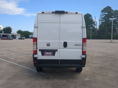 Used 2026 RAM ProMaster 2500 w/ Convenience Group FWD image 7