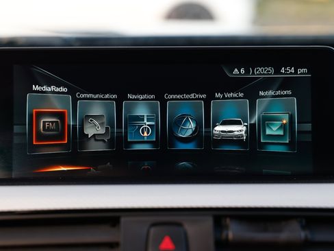 Used 2017 BMW 340i xDrive Sedan image 40