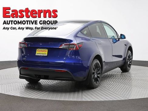 Used 2021 Tesla Model Y Long Range AWD/4WD image 5