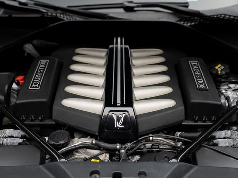 Used 2017 Rolls-Royce Dawn RWD image 80