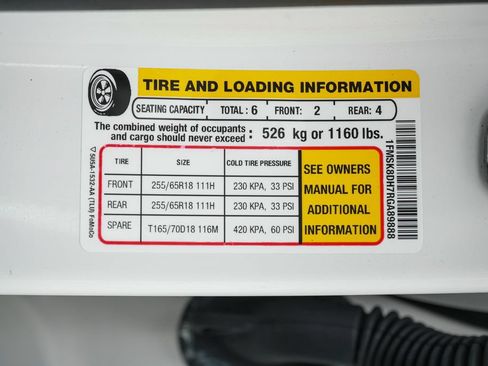 Certified 2024 Ford Explorer XLT w/ Equipment Group 202A AWD/4WD image 24