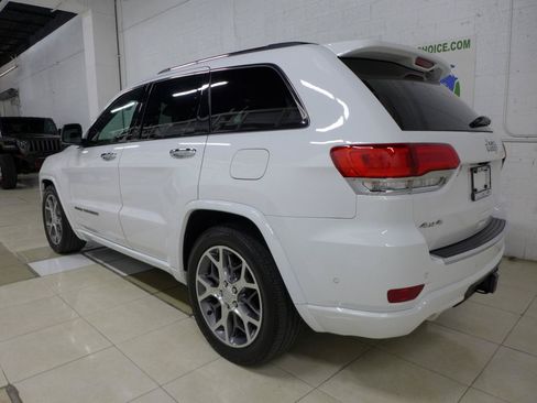 Used 2021 Jeep Grand Cherokee Overland AWD/4WD image 4