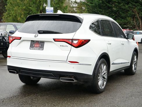 Used 2022 Acura MDX SH-AWD w/ Advance Package image 5