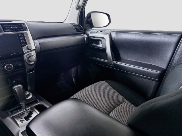 Certified 2022 Toyota 4Runner SR5 AWD/4WD image 24