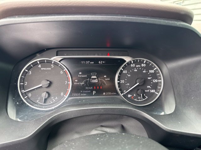 Used 2022 Nissan Rogue S FWD image 2